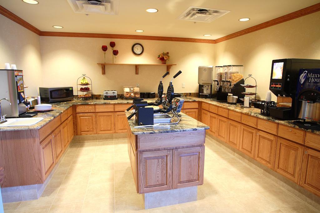Country Inn & Suites By Radisson, Grand Forks, Nd Restoran fotoğraf
