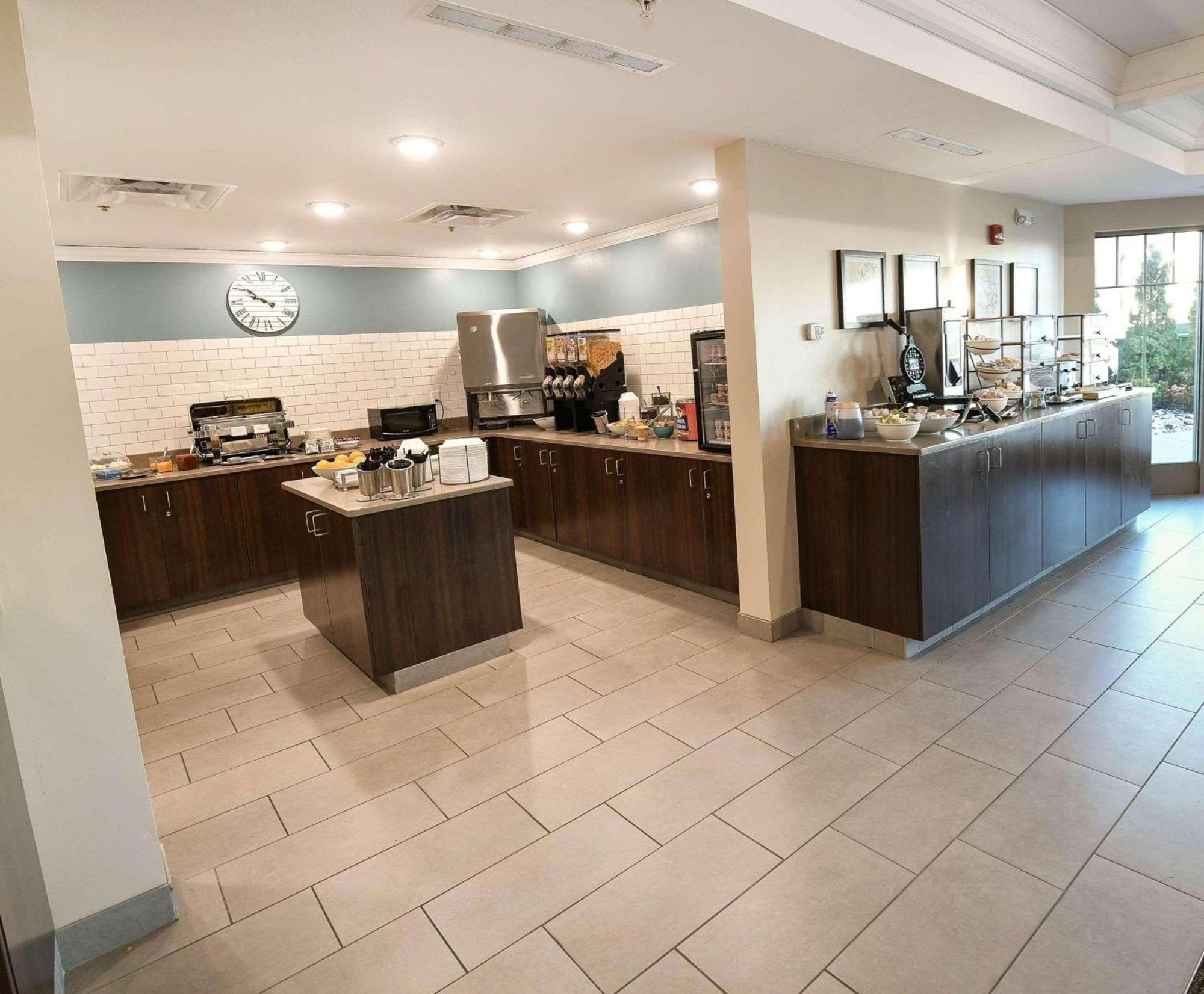 Country Inn & Suites By Radisson, Grand Forks, Nd Dış mekan fotoğraf